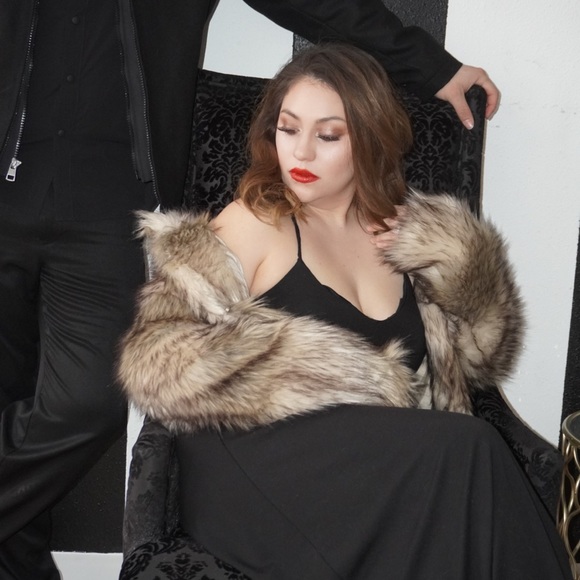 Brown Fur Coat one use only - Picture 6 of 6